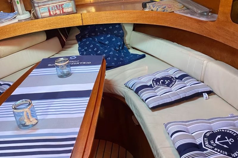 Franziska-II-SalonBett